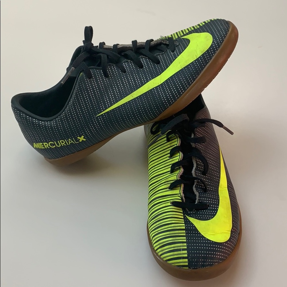 Nike CR7 Mercurial indoor soccer cleats